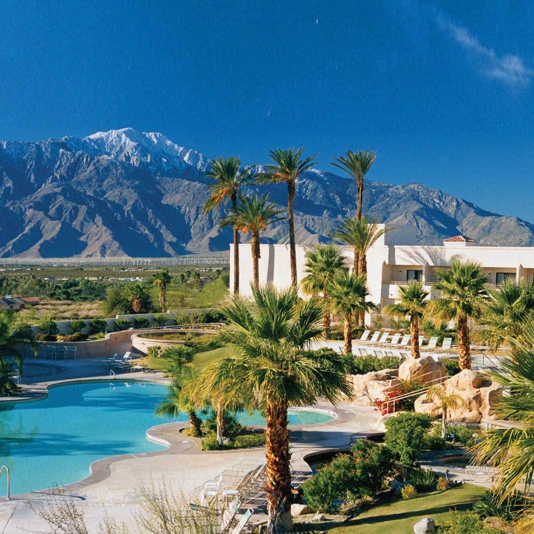 The Best Palm Springs Resorts With Hot Spri